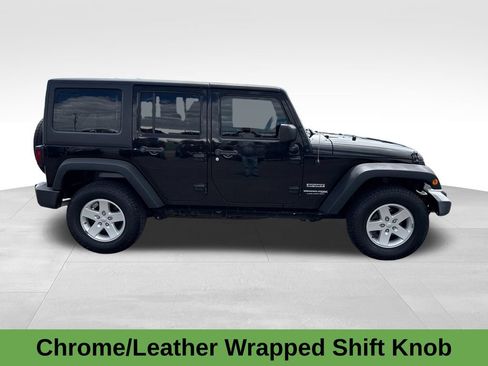 Used 2018 Jeep Wrangler Unlimited Sport S AWD/4WD image 8