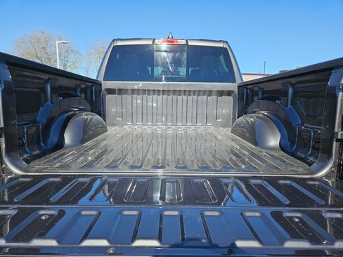 New 2026 RAM 1500 Express image 19
