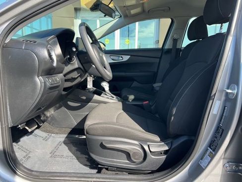 Used 2023 Kia Forte LXS image 10