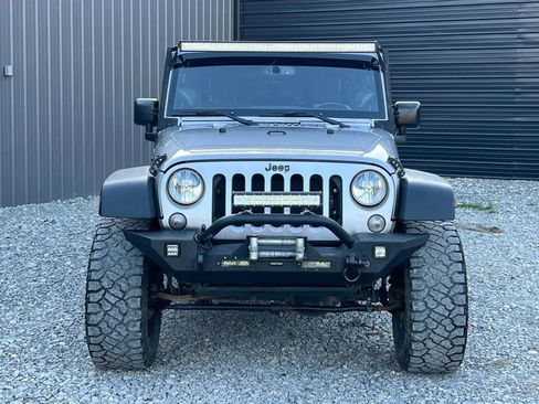 Used 2018 Jeep Wrangler Unlimited Sport S image 8