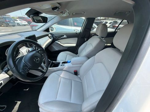 Used 2015 Mercedes-Benz GLA 250 image 8