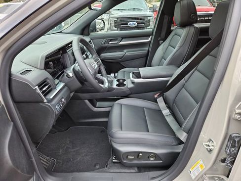 New 2026 GMC Terrain Elevation w/ Elevation Premium Package image 13