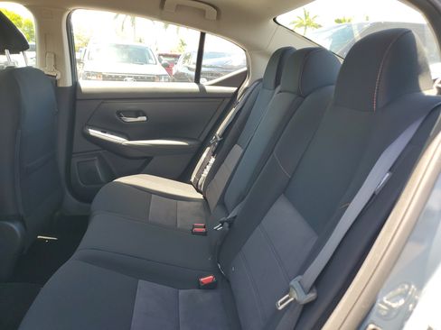 Used 2025 Nissan Sentra SR w/ Midnight Edition FWD image 10