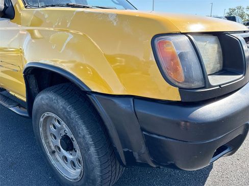Used 2000 Nissan Xterra XE image 30