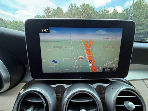 Used 2017 Mercedes-Benz C 300 Sedan image 20