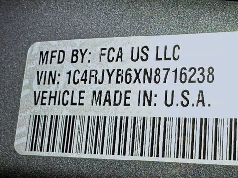 Used 2022 Jeep Grand Cherokee Limited 4xe image 25