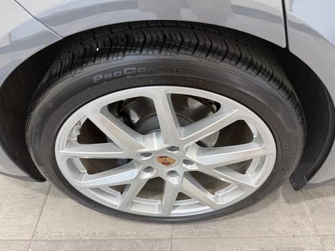 Certified 2025 Porsche Panamera 4 AWD/4WD image 8