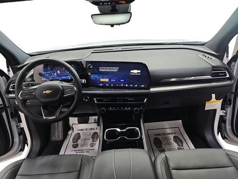 New 2026 Chevrolet Traverse LT w/ Sun and Wheel Package AWD/4WD image 10