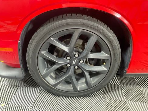 Used 2021 Dodge Challenger R/T w/ Plus Package image 12