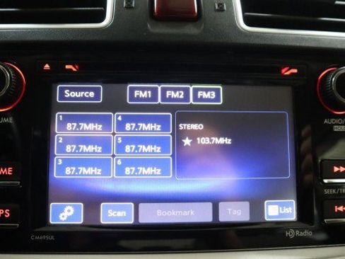 Used 2017 Subaru Crosstrek 2.0i Premium image 14