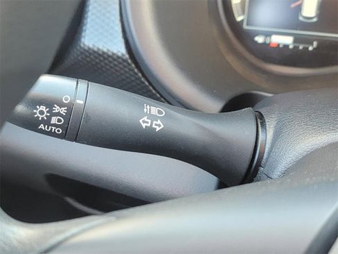 Certified 2024 Nissan Kicks SV image 27