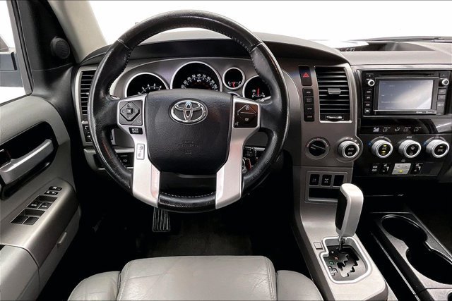 Used 2015 Toyota Sequoia Limited AWD/4WD image 4
