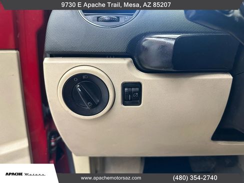 Used 2006 Volkswagen Beetle Convertible w/ Package 1 image 16