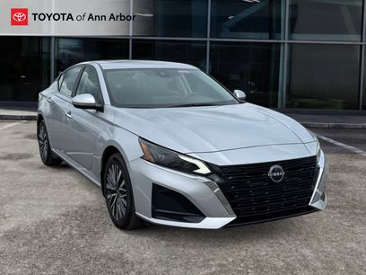 Used 2023 Nissan Altima 2.5 SV w/ SV Premium Package
