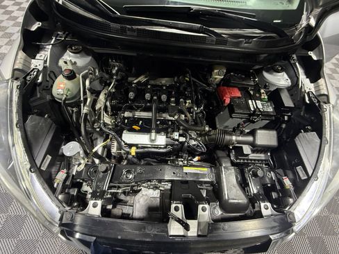 Used 2020 Nissan Kicks S image 22