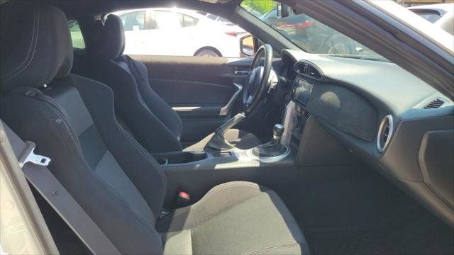 Used 2020 Toyota 86 RWD image 12