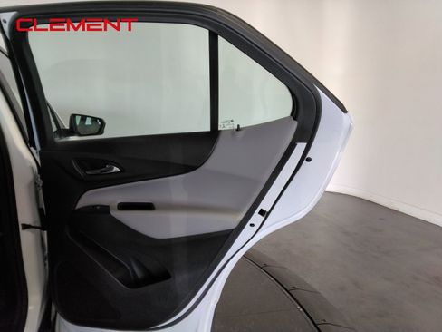 Used 2022 Chevrolet Equinox LS w/ LPO, Floor Liner Package image 33