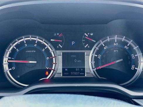 Used 2019 Toyota 4Runner SR5 Premium AWD/4WD image 14