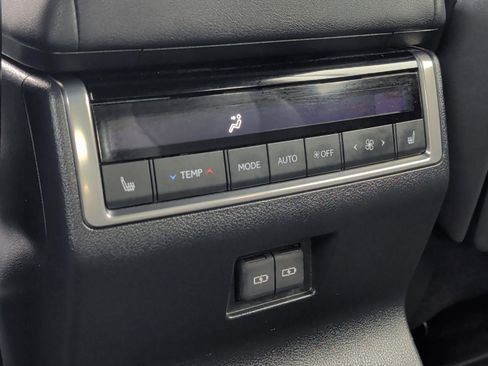 Certified 2024 Lexus GX 550 w/ Accessory Package (Z1) AWD/4WD image 26