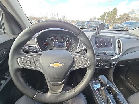 Used 2023 Chevrolet Equinox LT image 16