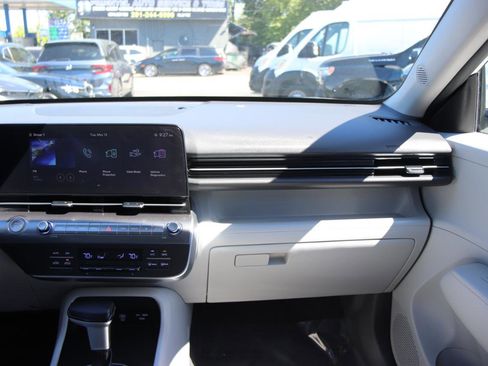 Used 2024 Hyundai Kona SEL AWD/4WD image 18