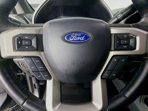 Used 2021 Ford F250 Lariat w/ Lariat Ultimate Package AWD/4WD image 13