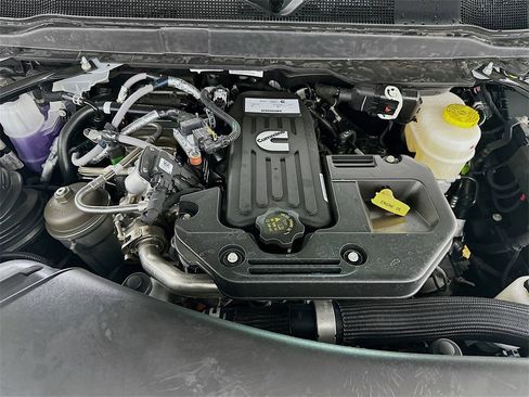 New 2026 RAM 3500 Limited w/ Towing Technology Group image 18