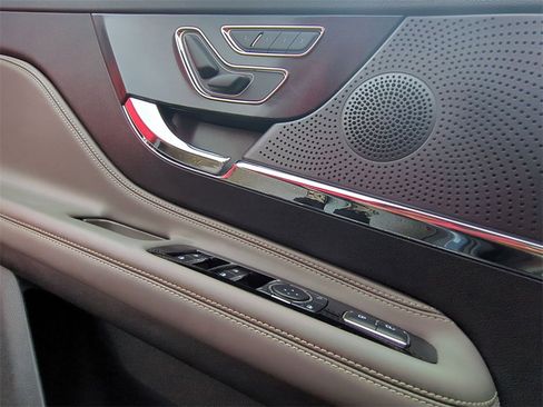 Certified 2024 Lincoln Corsair Reserve w/ Equipment Group 201A image 14