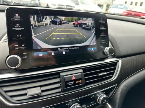 Used 2021 Honda Accord EX image 30
