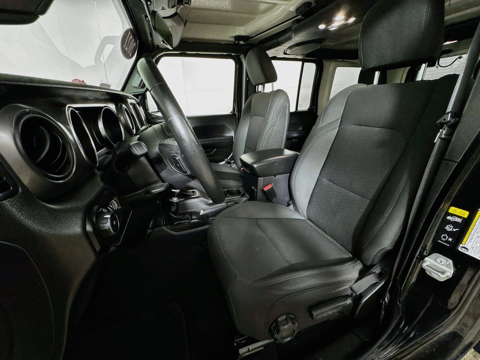 Used 2021 Jeep Wrangler Unlimited Sport AWD/4WD image 13