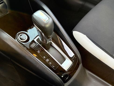 Certified 2020 Nissan Versa SV w/ Trunk Package image 21