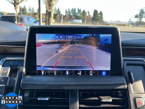 Used 2021 Chevrolet Tahoe Premier w/ Premium Package image 33