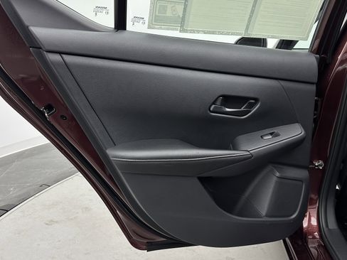 Used 2025 Nissan Sentra SV image 25