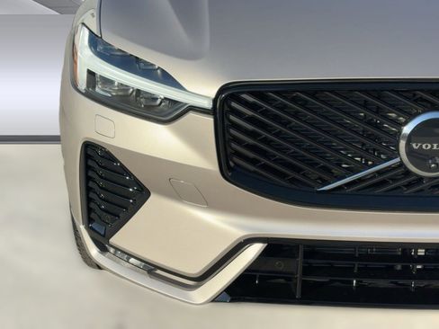 New 2026 Volvo XC60 B5 Ultra w/ Protection Package Premier image 11