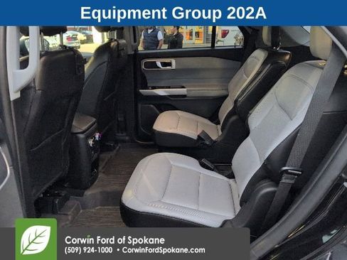 Used 2021 Ford Explorer XLT w/ Equipment Group 202A image 9