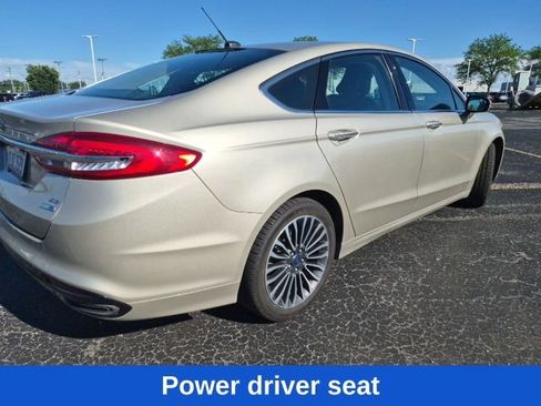 Used 2017 Ford Fusion SE AWD/4WD image 5