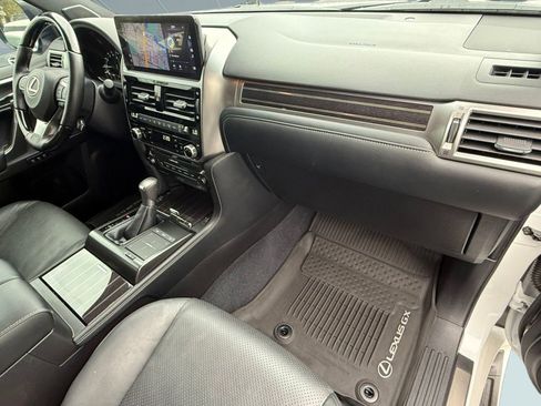 Used 2023 Lexus GX 460 Luxury image 33