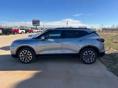 Used 2025 Chevrolet Blazer RS w/ Driver Confidence II Package image 6