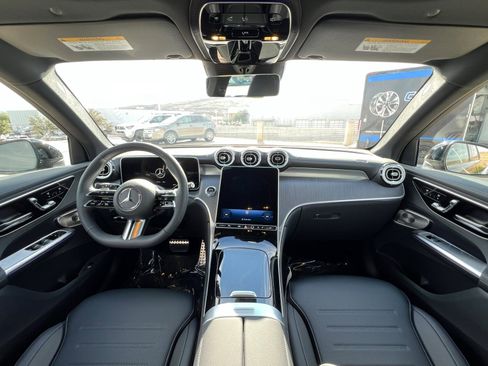 New 2026 Mercedes-Benz GLC 300 4MATIC image 9
