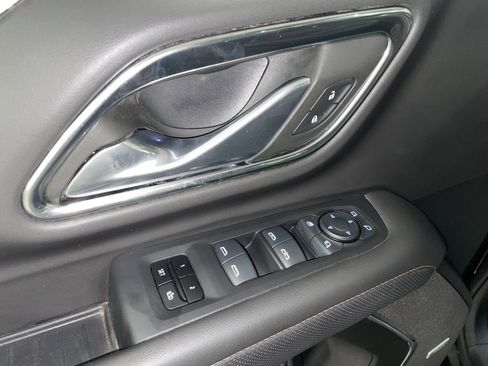 Used 2024 GMC Yukon XL AT4 w/ AT4 Premium Plus Package image 12