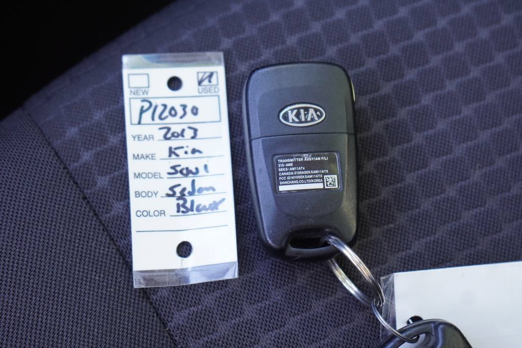 Used 2013 Kia Soul FWD image 27