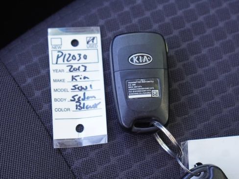 Used 2013 Kia Soul FWD image 27