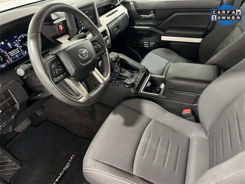 Used 2024 Toyota Tacoma TRD Off-Road image 24