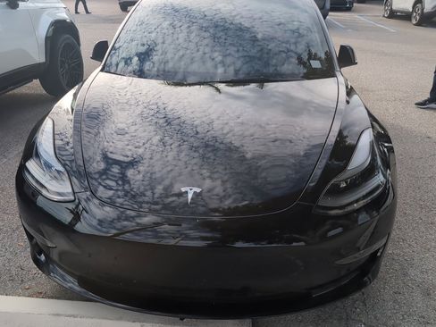 Used 2023 Tesla Model 3 Long Range image 2