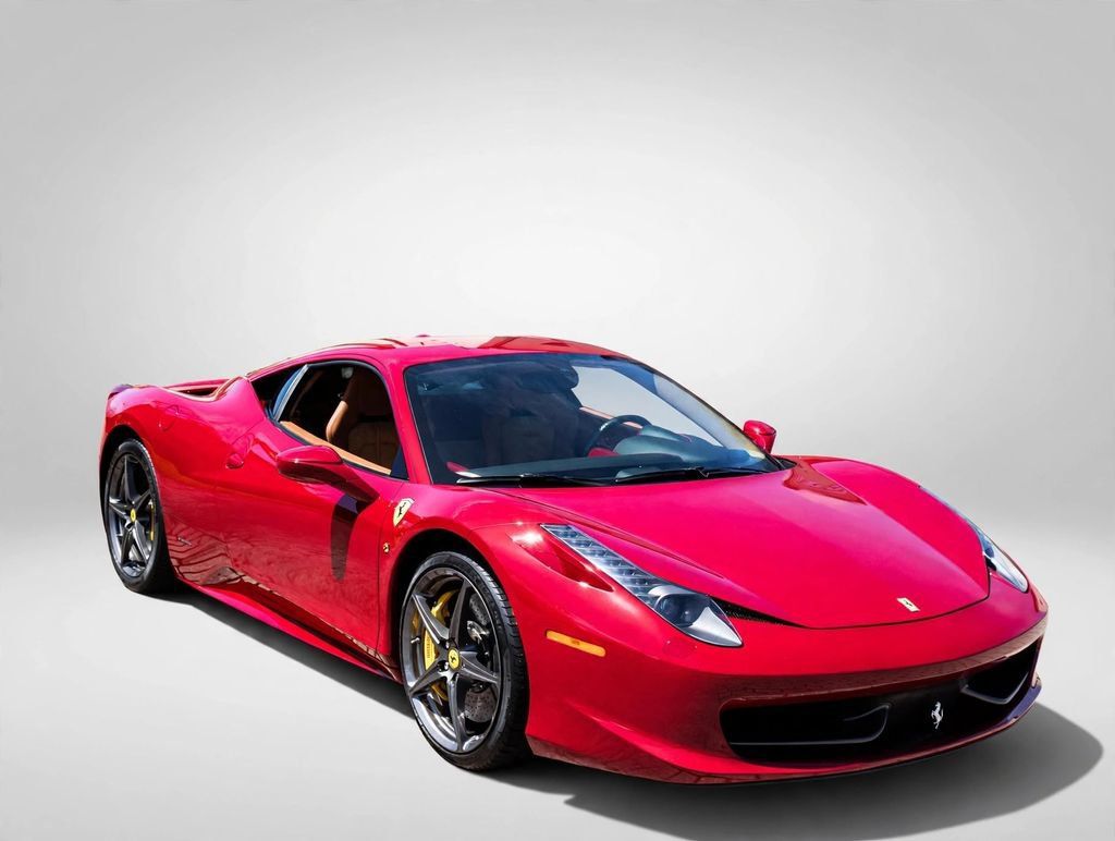 Used 2013 Ferrari 458 Italia Coupe RWD image 1