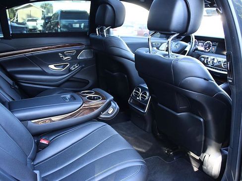 Used 2014 Mercedes-Benz S 550 Sedan image 22