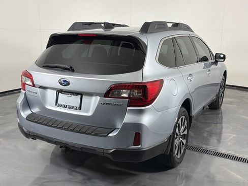 Used 2016 Subaru Outback 2.5i Limited AWD/4WD image 5
