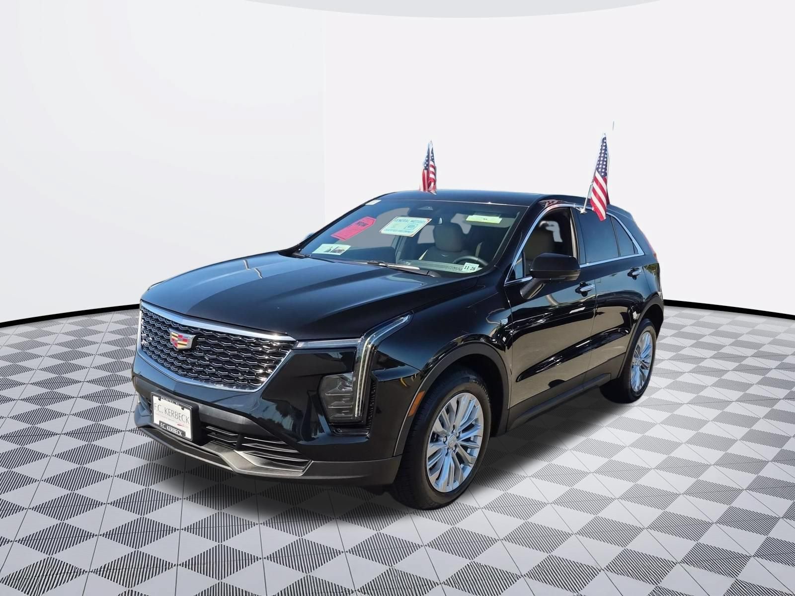 Certified 2024 Cadillac XT4 Luxury w/ Cold Weather Package FWD image 4