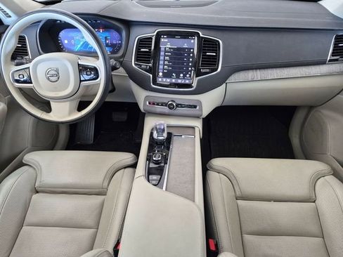 Used 2025 Volvo XC90 T8 Ultra AWD/4WD image 13