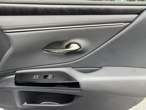 Used 2025 Lexus ES 350 w/ Premium Package FWD image 42